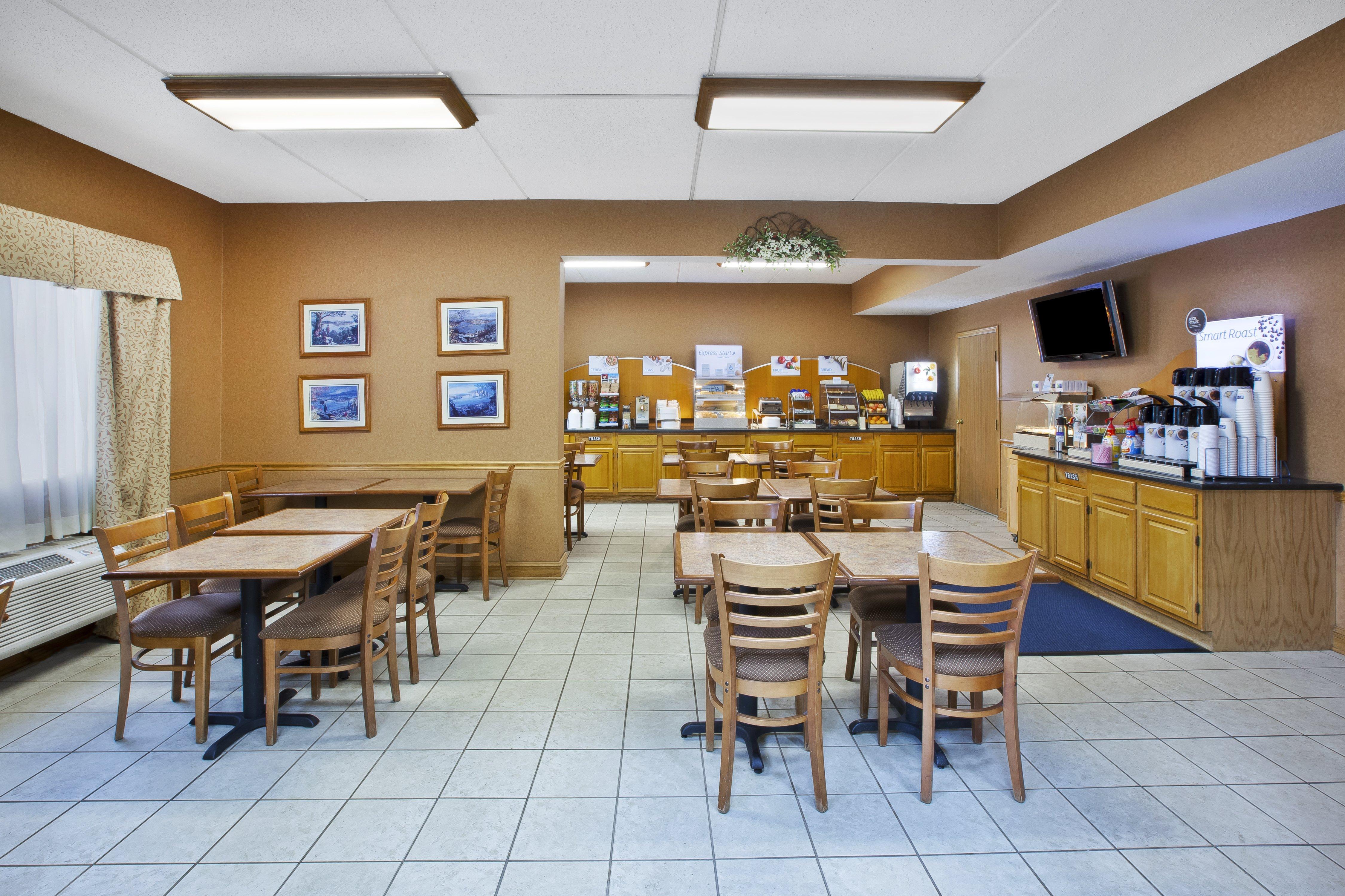 Holiday Inn Express Irwin Pa Tpk Exit 67 By Ihg Exterior foto